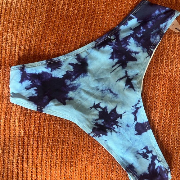 Shein bikini brand new with liner - Picture 3 of 4